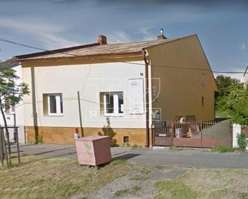 VÝHRADNE! Dva rodinné domy a ambulancia, Prešov, Sabinovská ul., 1001 m2