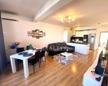 TUreality ponúka na predaj krásny 3 izbový byt v Rovinke s dvoma terasami a parkovaním - 65,93m²
