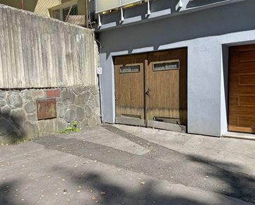 AGENT.SK | Predaj garáže s pozemkom na ulici Vojtecha Spanyola v Žiline