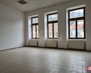 DIRECTREAL|Prenájom kancelárskych priestorov na Mierovom námestí v Trenčíne