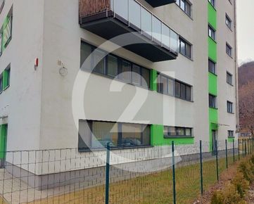 PREDAJ nebytových priestorov: lekáreň + ambulancie, 334 m2, Prešov - Sídl. III