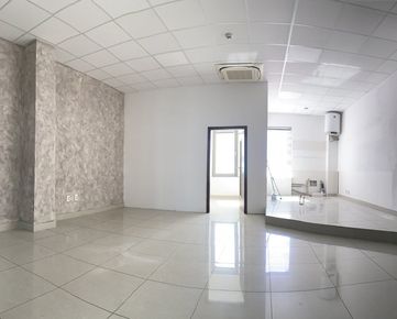 Ponúkame Vám prenájom nebytového priestoru v meste Komárno vo výmere 57 m2!