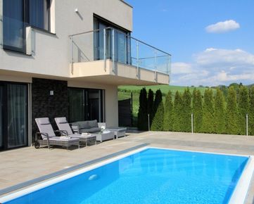 PREDAJ - moderný rodinný dom s bazénom pri Piešťanoch
