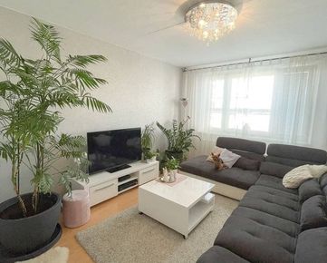 ZNÍŽENÁ CENA: Krásny slnečný 3 - izbový byt Senec centrum