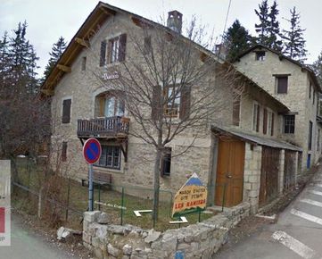 Exkluzívne Vám ponúkame na predaj Hotel - Žit v meste Bolquere vo francúzskych Pyrenejách.