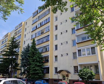 Plnohodnotný 2i byt s 10m2 LOGGIOU - Bratislava II, 4/7p., pôvodný stav