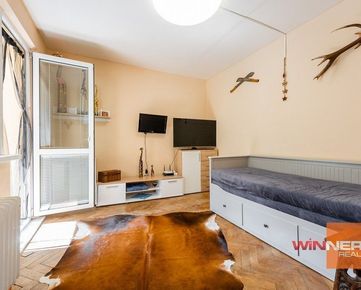 Rezervované- Slnečný 1 izbový byt na predaj,  Terasa – Čapajevova ulica