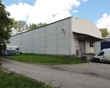 Skladovo - kancelársky areál v Nitre, Dolných Krškanoch.
