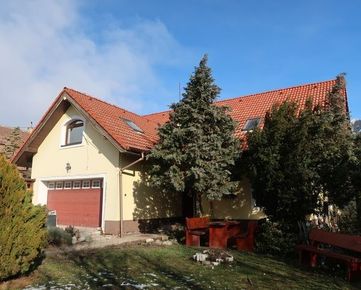 Rodinný dom Dubová (Pezinok)