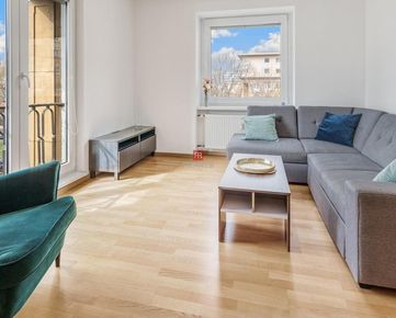 HERRYS - Na predaj 2 izbový zrekonštruovaný byt v tehlovom bytovom dome v obľúbenej lokalite NIVY