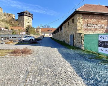 BOSEN | Na predaj stavebný pozemok pri historickom hrade,165m2, Fiľakovo