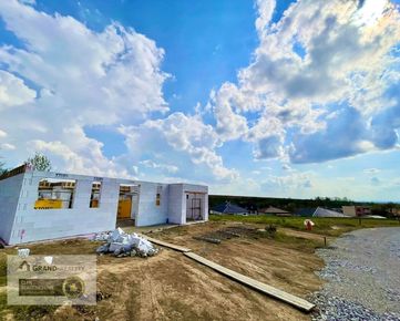 Na predaj novostavba bungalovu s pozemkom v obci Radimov