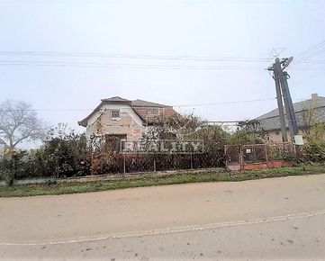 DRAŽBA - 4.KOLO!!! Rodinný dom v obci Veľké Trakany, okres Trebišov, na pozemku o výmere 2289 m2.