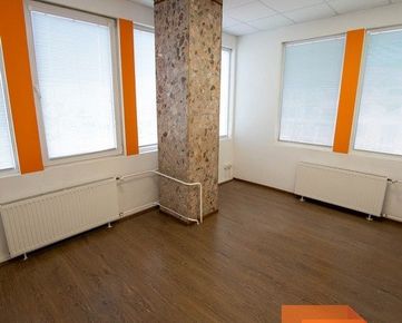 Ponúkame na prenájom zrekonštruované kancelárske priestory o výmere 104 m² na Levočskej ulici.