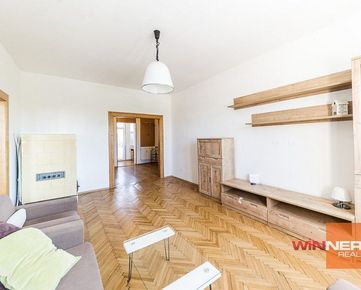 Exkluzívne ponúkame na prenájom priestranný 2,5 izbový byt na ulici  Levočská 17 v Prešove