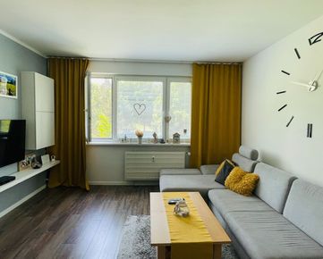 REZERVOVANÉ!!! predaj  veľmi pekný 2- izb. byt s loggiou výmera  55 m2,  Na hlinách v Trnave