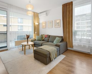 HERRYS - Na predaj útulný klimatizovaný 3-izbový byt s garážovým státím a pivnicou v Novom Ružinove