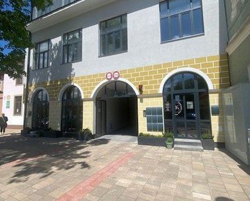 Nadštandardný byt na Velickom námestí v lokalite Poprad - Veľká