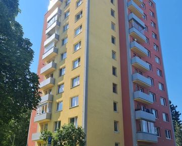 Predaj bytu na 10.poschodí ,ulici  Soblahovskej v Trenčíne