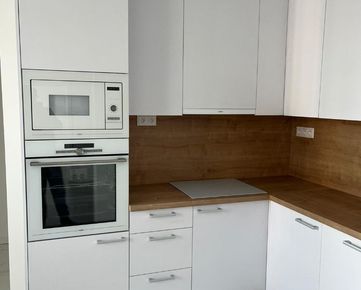 Na predaj 3-izb.byt vo vyhľadávanej lokalite na Rači , /kompletná NOVÁ rekonštrukcia/ kuchynská linka na mieru/