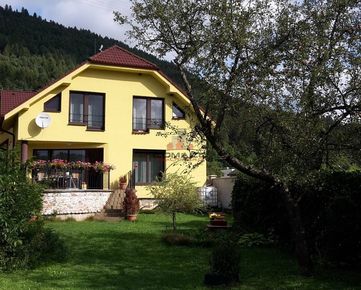 Predaj dvojdomu s veľkou záhradou v obci Stráža pri Žiline