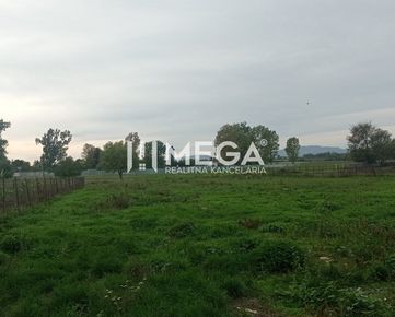 ZNÍŽENÁ CENA Na predaj stavebný pozemok v obci Zemplínske Hradište, okres Trebišov