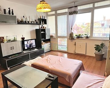 4 - izbový byt s loggiou,  Štefániková, Prešov – centrum