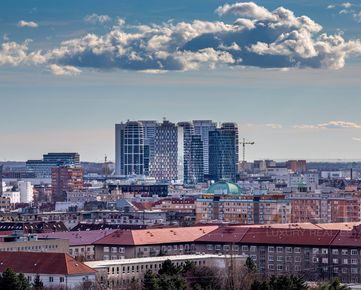 VILY KOLIBA – PINOT luxusné bývanie so záhradou, privátnym výťahom a výhľadom na Bratislavu