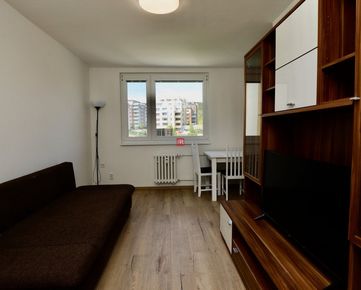 <p>HERRYS - na prenájom 3 izbový kompletne zrekounštruovaný byt s vlastným parkovaním </p>