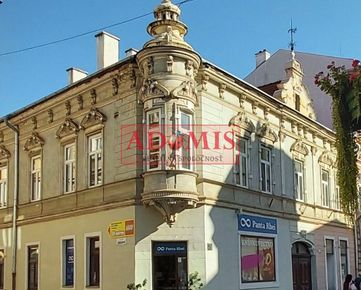 ADOMIS -predám 3izbový byt 86m2 v historickej budove meštianskeho domu, parkovania v uzavretom dvore, Mlynská ulica Košice, centrum mesta.