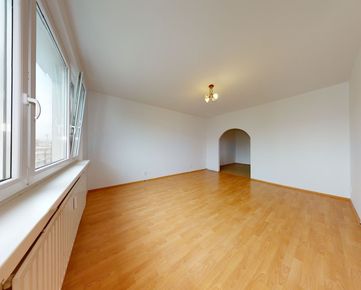 4 izbový byt po kompletnej rekonštrukcii s výbornou dispozíciou, Šašovská ul. Petržalka
