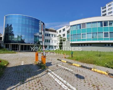 Koval & partners ponúka  na predaj  administratívnu budovu v Nitre