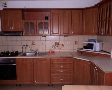 2 izb.byt v rodinnom dome v Seredi, časť Dolný Čepeň na prenájom