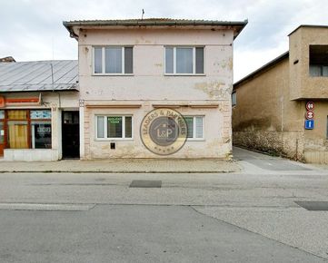 Exkluzívne na predaj dom v radovej zástavbe v historickom centre mesta Gelnica