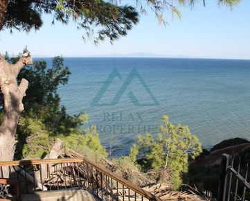 Samostatný rodinný dom s výhľadom na more, 100m od pláže, Kassandra, Chalkidiki, Grécko