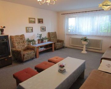 Predáme priestranný rodinný dom, 220 m2, pozemok 2.129 m2, Nitra