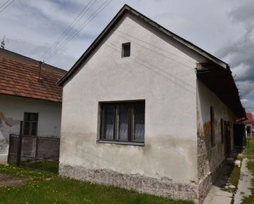 Starší rodinný dom so stavebným pozemkom, Ružomberok - Biely Potok