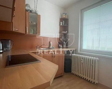 Prenájom 1 izbový byt, širšie centrum Banská Bystrica, 32m2