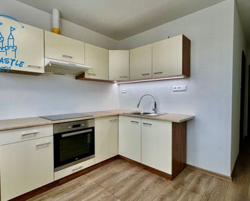 Exkluzívnej - prenájom 1 izbvového bytu 40m² na ulici Moskovská 6, voľný od 1.7.2022