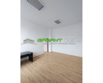 GARANT REAL - prenájom komerčných priestorov, 36,8 m2, Františkánske námestie, Prešov