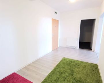 Ponúkame na predaj nebytový priestor v blízkosti centra mesta Pezinok, Hrnčiarska, úžitková plocha priestoru je 90m2, priestor je vhodný aj ako byt