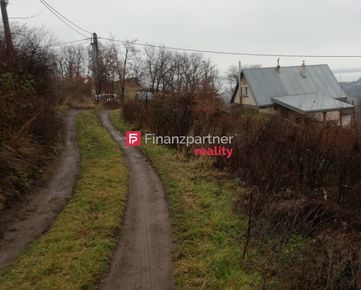 Na predaj stavebný pozemok v obci Kaluža . F010-14-IGMI .