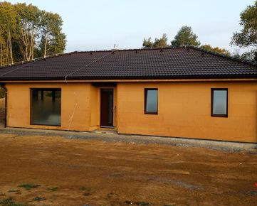 Exkluzívny predaj skolaudovanej novostavby slnečného rodinného domu s krásnym výhľadom v Badíne, okres Banská Bystrica