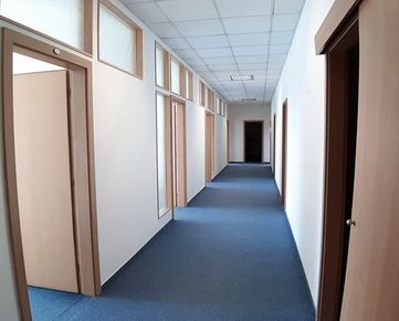 od 140 až do 260 m2 – kancelárie v menšom polyfunkčnom objekte