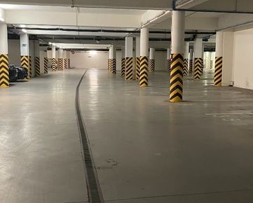 NA PRENÁJOM:  Parkovacie státie v podzemnej garáži priamo v centre mesta.