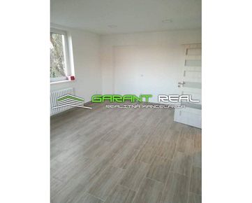 GARANT REAL - prenájom kancelársky / obchodný priestor, 25 m2, Dukelská ulica, Giraltovce