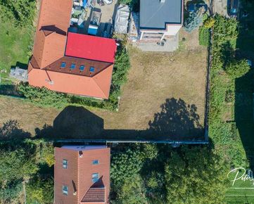 Na predaj stavebný pozemok v širšom centre mesta Nitra s vydaným stavebným povolením.