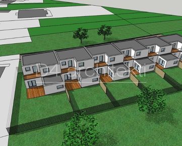 Stavebný pozemok na tri rodinné domy na predaj v Ivanke pri Nitre vhodný aj na developerský projekt.
