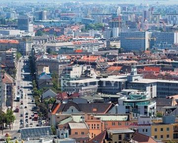 Hľadáme 2i byt s balkónom,či terasou, Bratislava - Petržalka, Ružinov,Staré Mesto