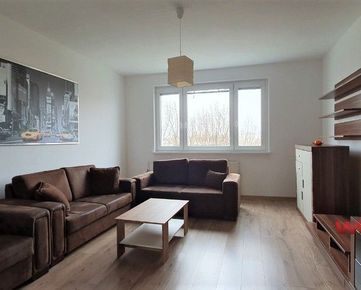 PRENÁJOM –  zariadený 3 izbový byt na Ľubovnianskej ulici v Petržalke, Bratislava V.